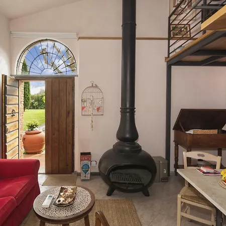 Queen Bed & Breakfast